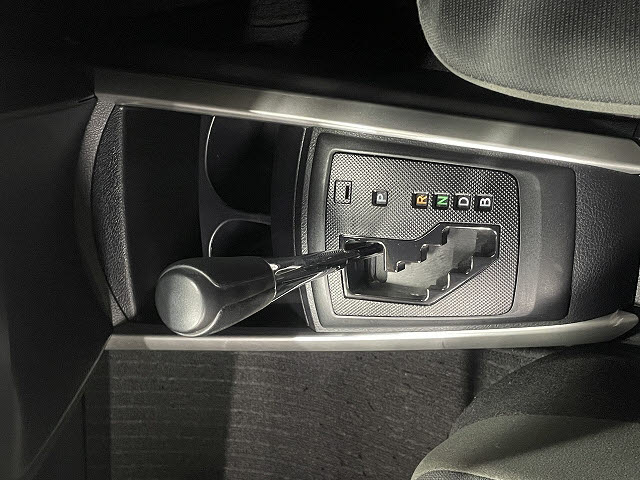 トヨタ カローラフィールダーHV19枚目