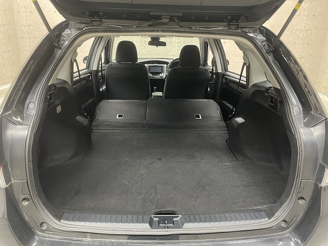 トヨタ カローラフィールダーHV8枚目