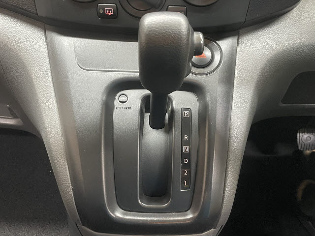 ニッサン NV200バネットV17枚目