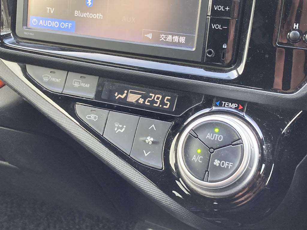 トヨタ アクア6枚目