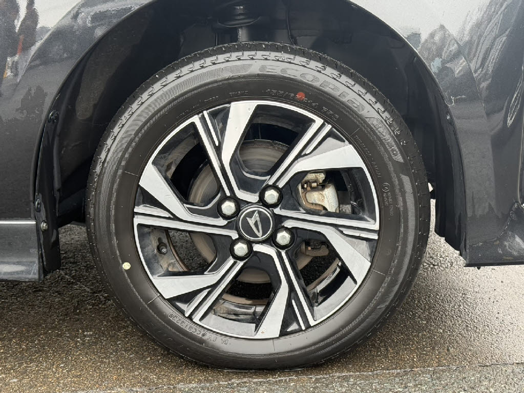 ダイハツ タントカスタム13枚目