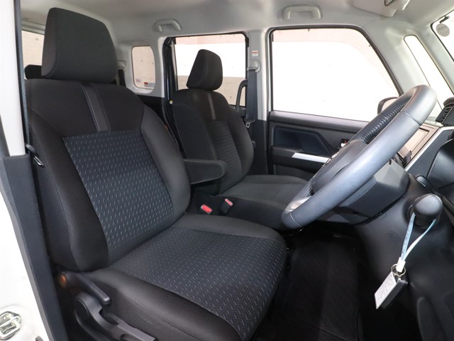 トヨタ ルーミー3枚目