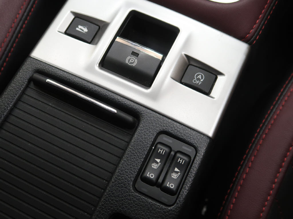 スバル レヴォーグ16枚目