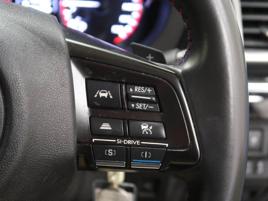 スバル レヴォーグ17枚目