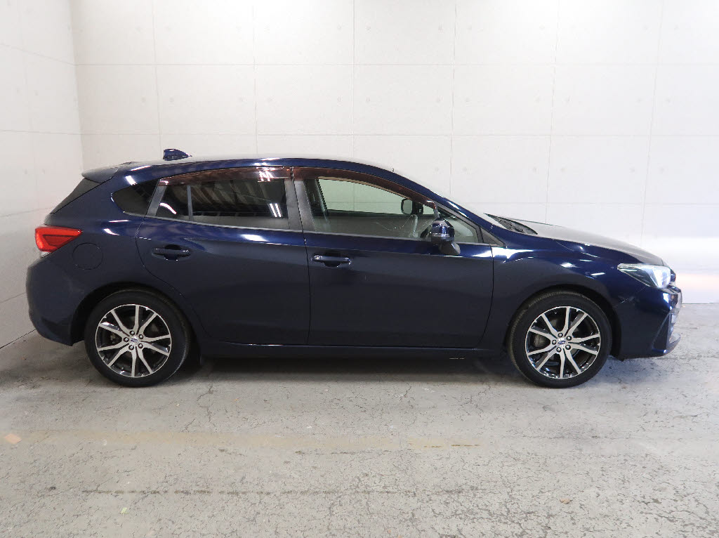 スバル インプレッサスポーツ11枚目