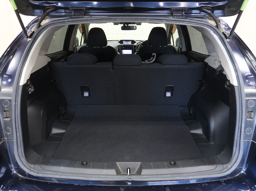 スバル インプレッサスポーツ8枚目