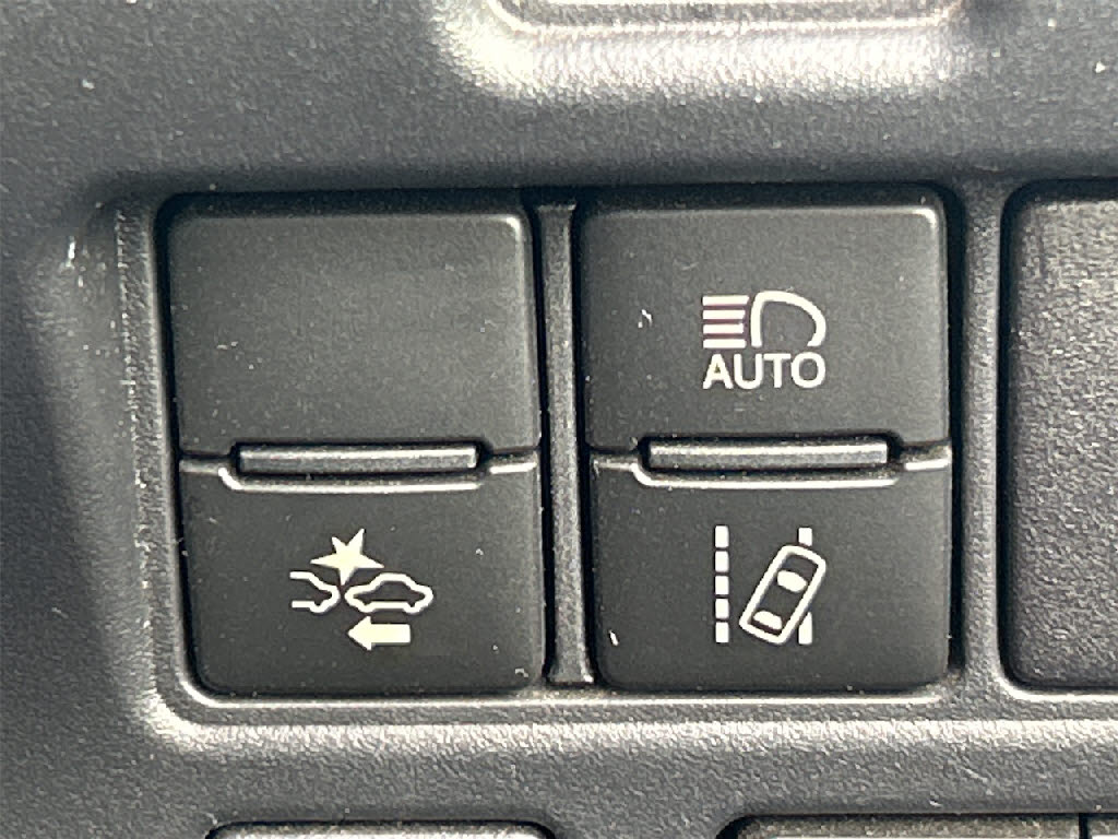 トヨタ ノアHV13枚目