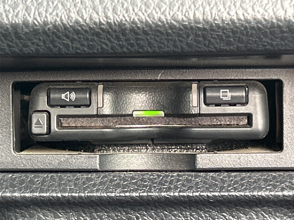 トヨタ ノアHV17枚目