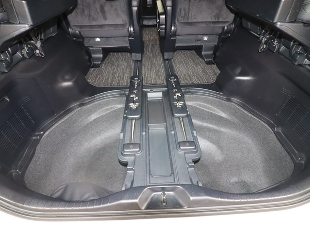 トヨタ ヴェルファイア16枚目