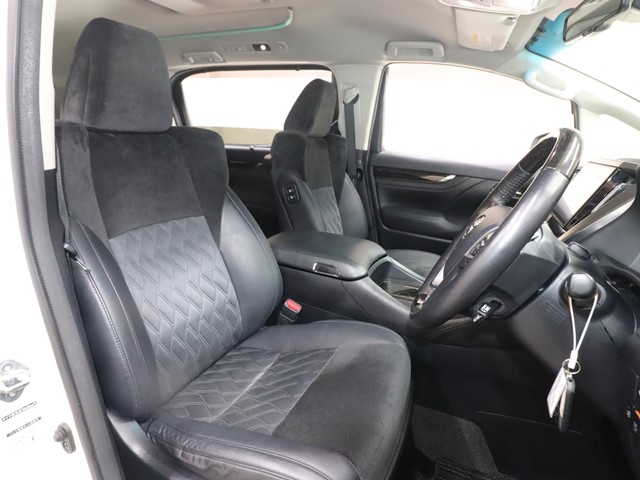 トヨタ ヴェルファイア3枚目