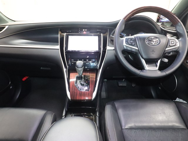 トヨタ ハリアー2枚目