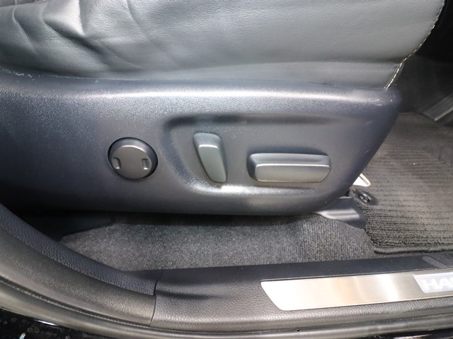 トヨタ ハリアー4枚目