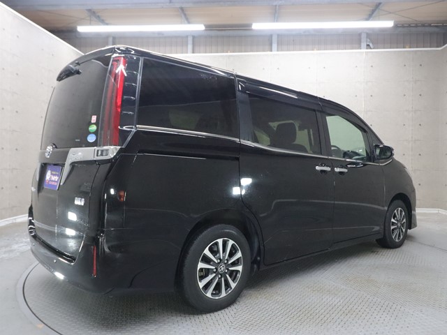 トヨタ エスクァイアＨＶ1枚目