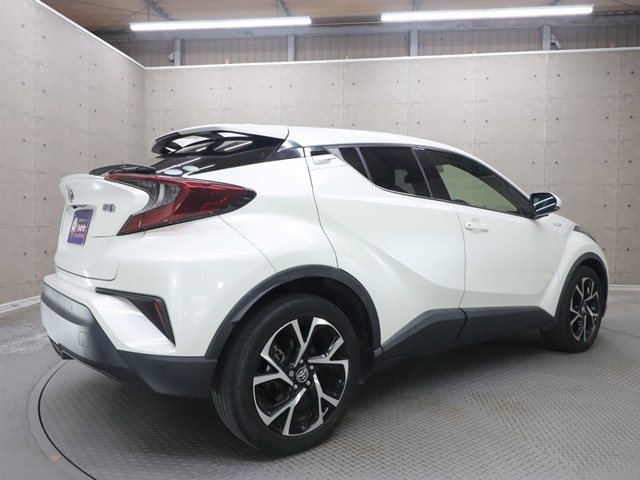 トヨタ C-HR1枚目