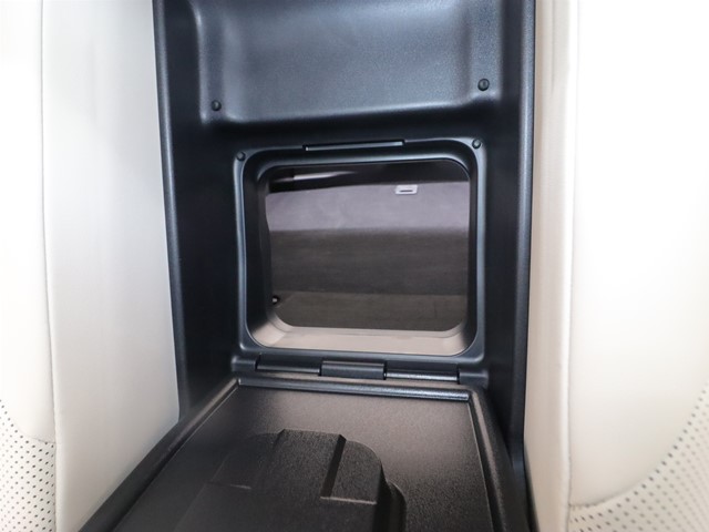 トヨタ クラウン クロスオーバー12枚目