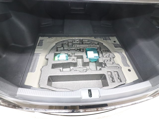 トヨタ クラウン クロスオーバー14枚目