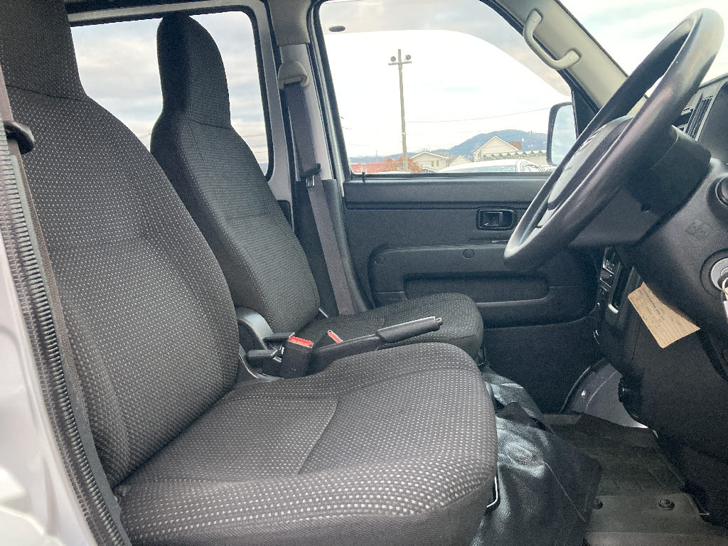 ダイハツ ハイゼットカーゴＶ15枚目