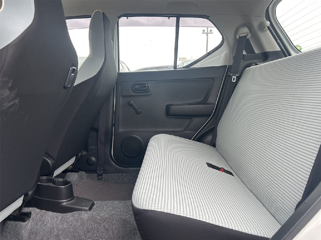 スズキ アルト18枚目