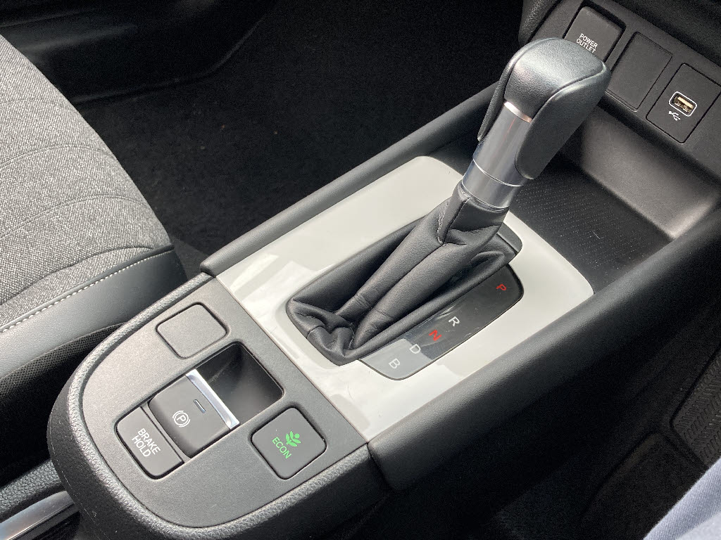 ホンダ フィット7枚目