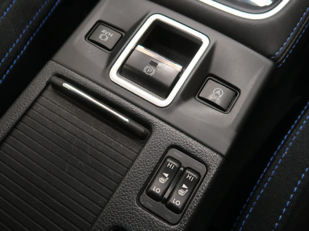 スバル レヴォーグ19枚目