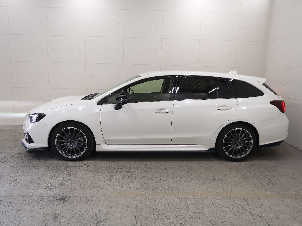 スバル レヴォーグ13枚目