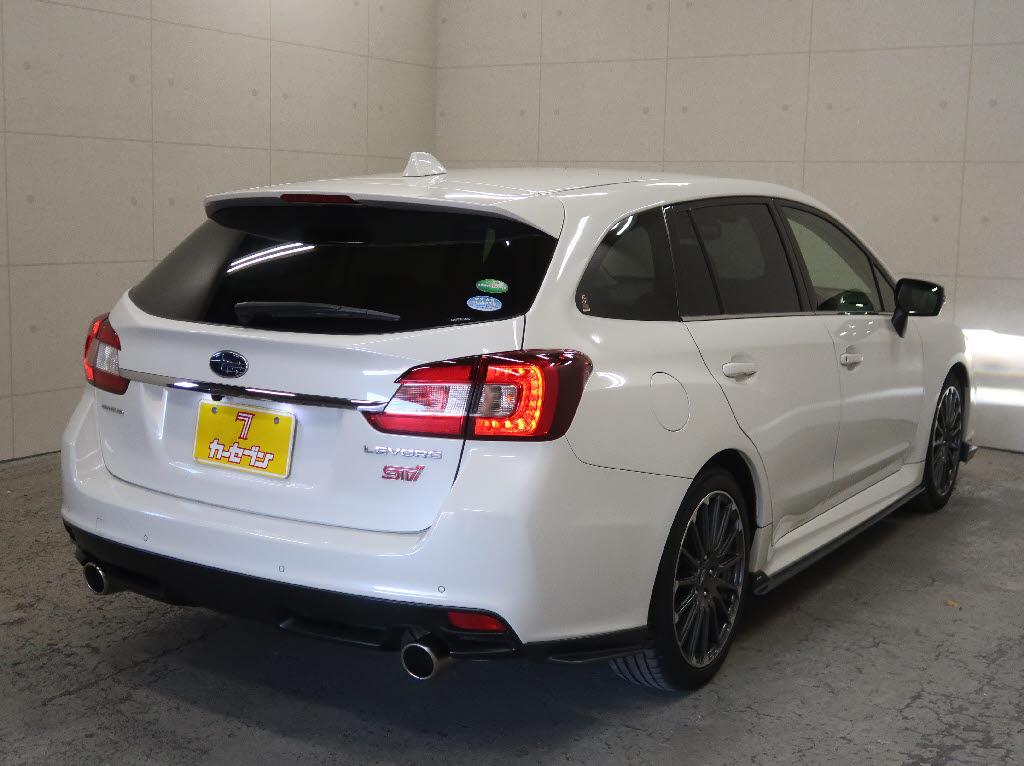 スバル レヴォーグ1枚目