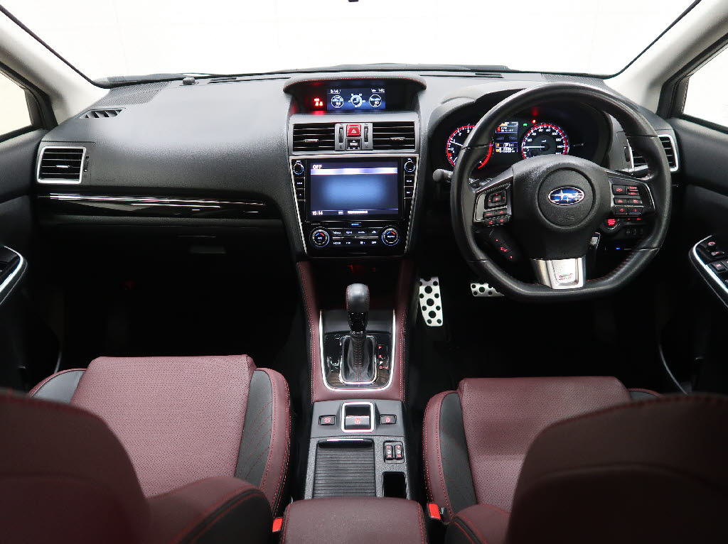 スバル レヴォーグ3枚目