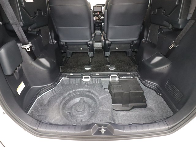 トヨタ エスクァイアＨＶ13枚目