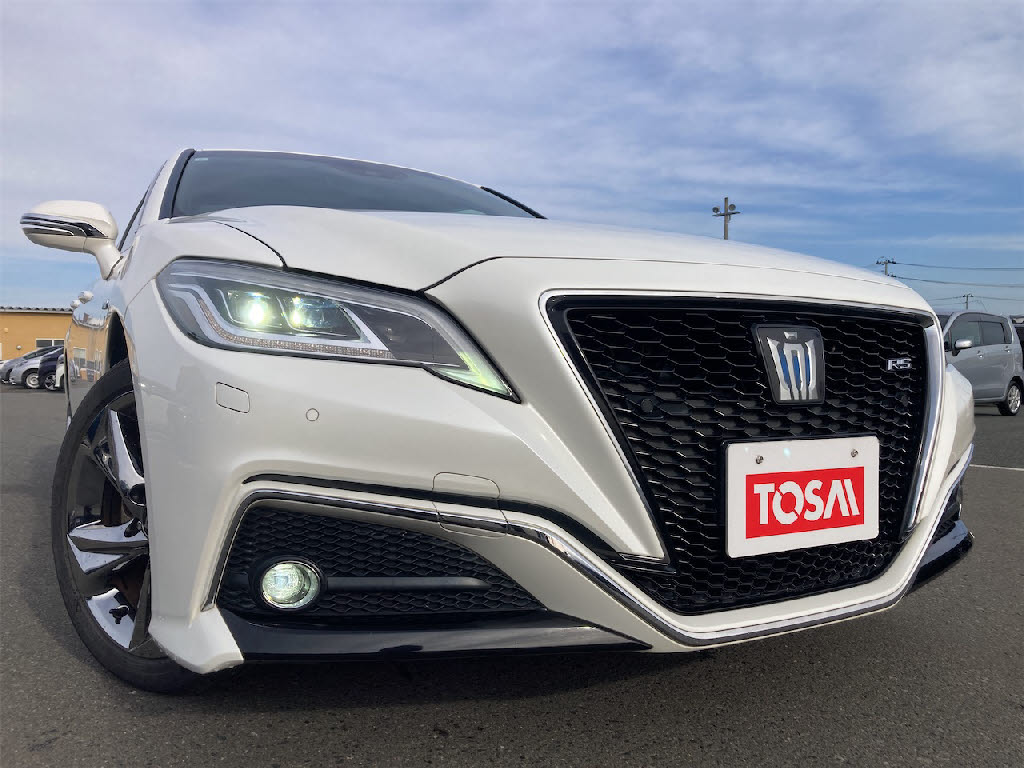 トヨタ クラウンHV9枚目