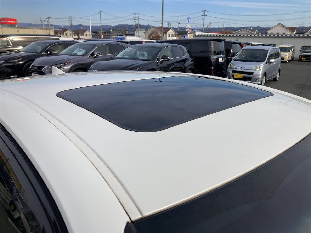 トヨタ クラウンHV11枚目