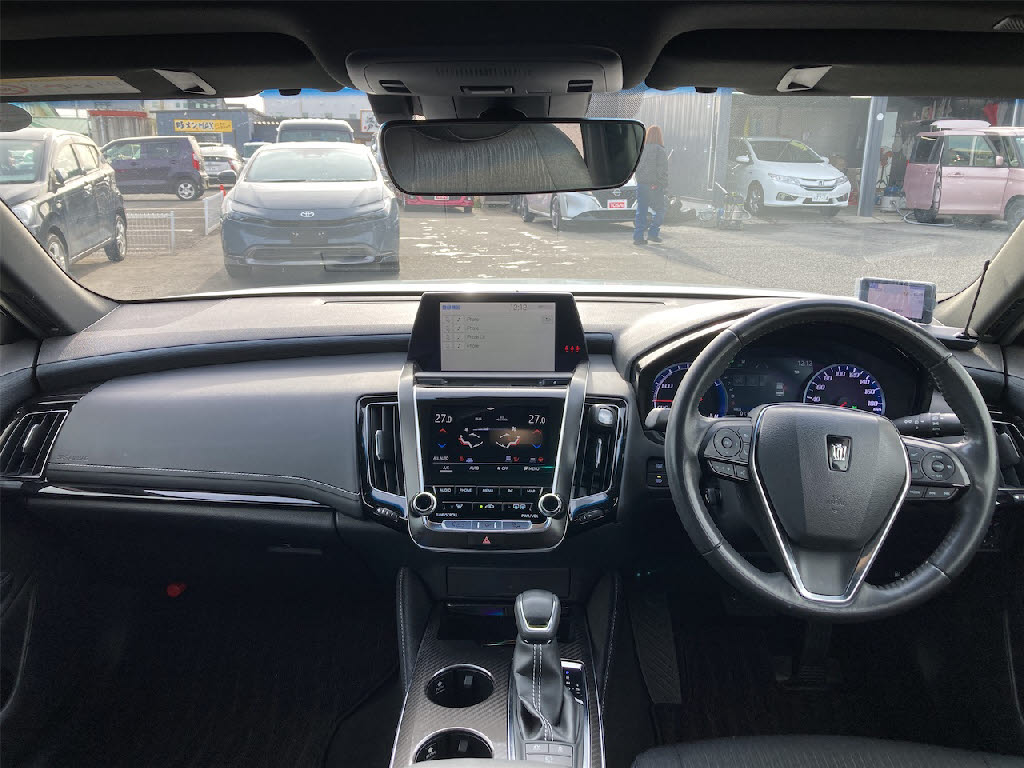 トヨタ クラウンHV19枚目