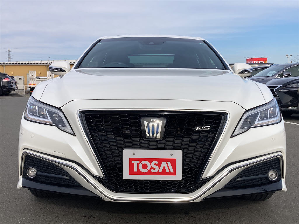 トヨタ クラウンHV2枚目