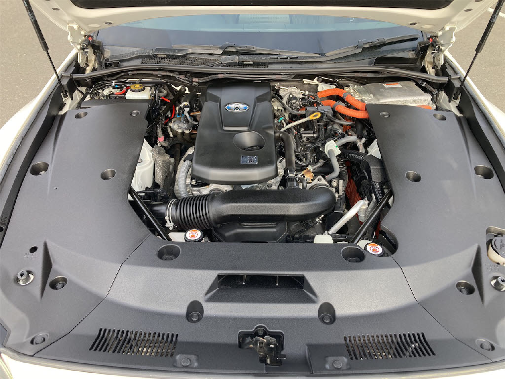 トヨタ クラウンHV6枚目