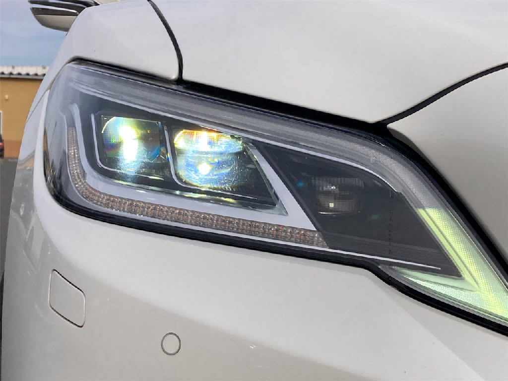 トヨタ クラウンHV7枚目