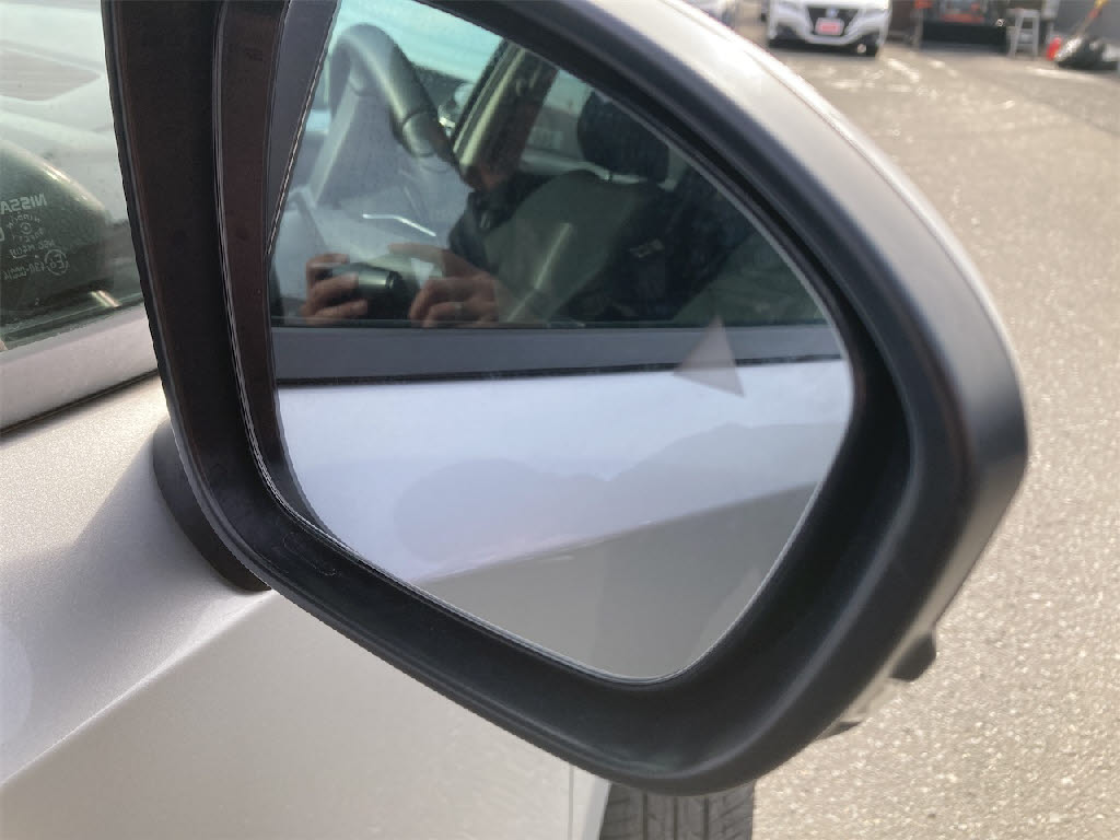 ニッサン ノート16枚目