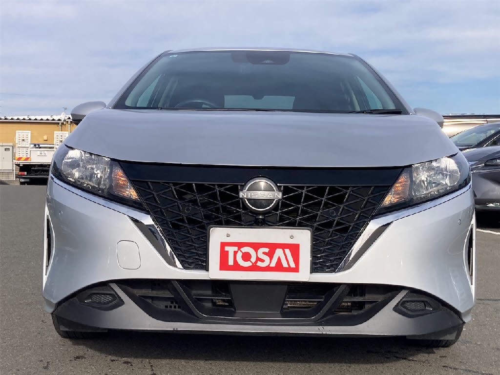 ニッサン ノート2枚目