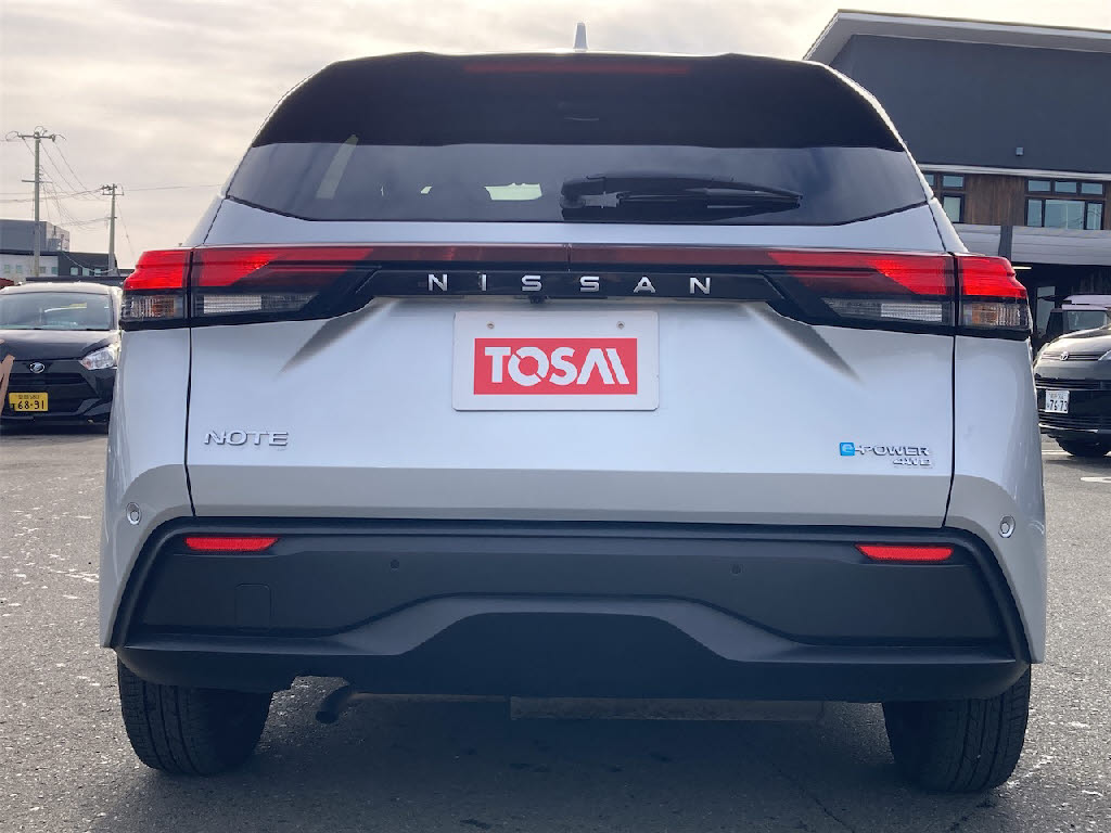 ニッサン ノート7枚目