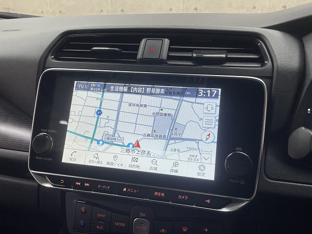 ニッサン リーフ13枚目