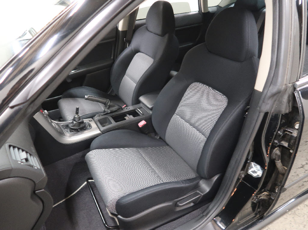 スバル レガシィＢ４4枚目