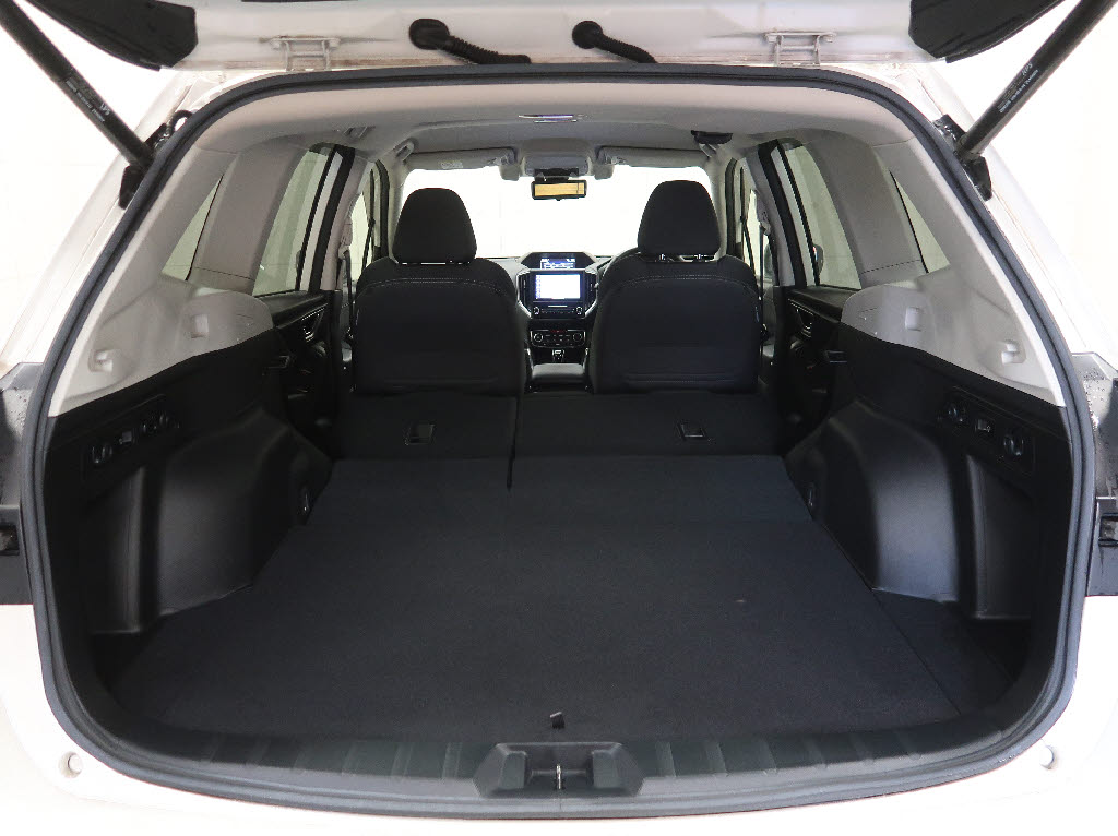 スバル フォレスター9枚目