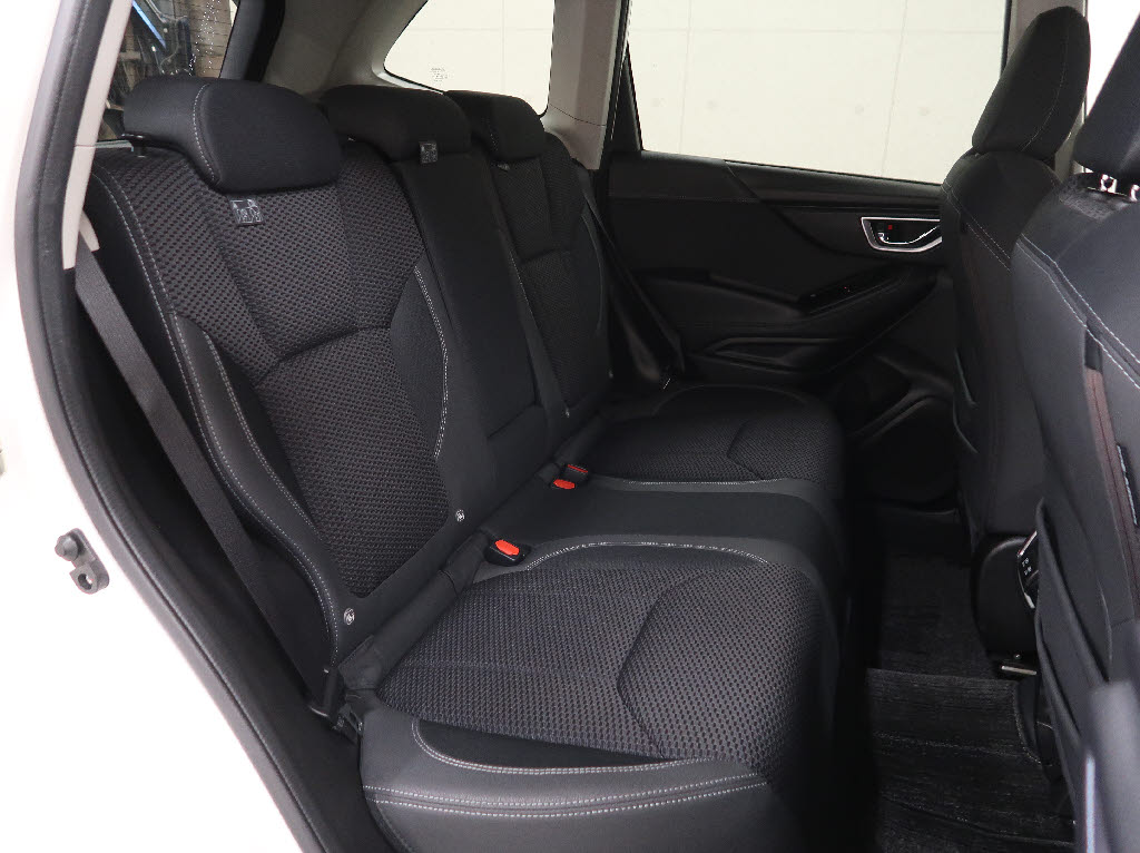 スバル フォレスター5枚目