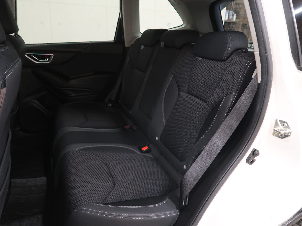 スバル フォレスター7枚目