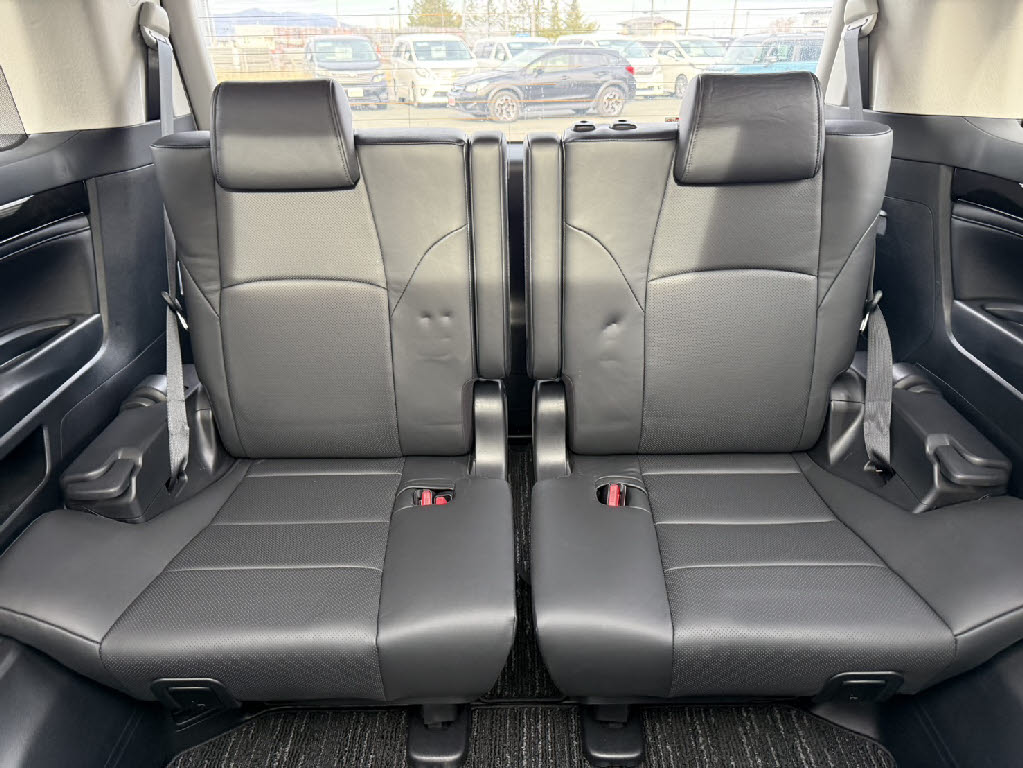 トヨタ アルファード ハイブリッド10枚目