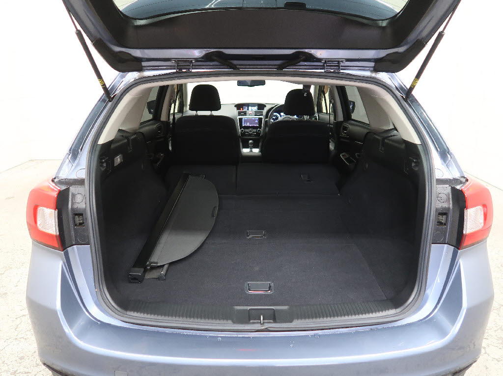 スバル レヴォーグ14枚目