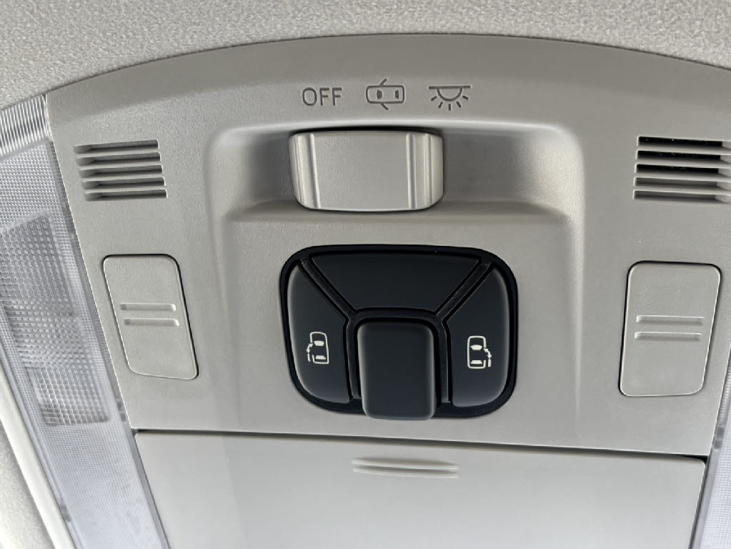 トヨタ ヴェルファイア4枚目