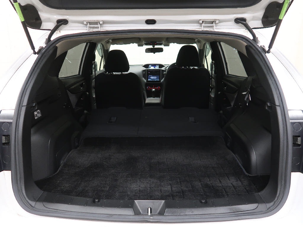 スバル インプレッサスポーツ9枚目