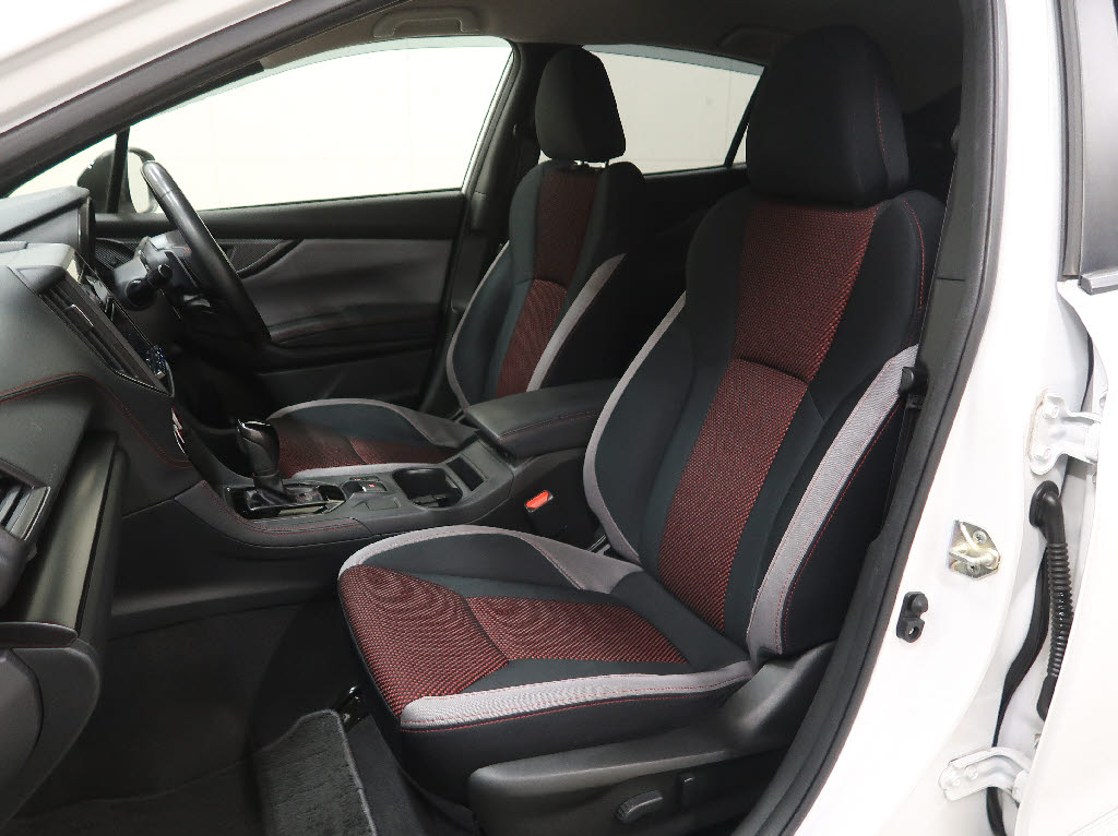 スバル インプレッサスポーツ6枚目