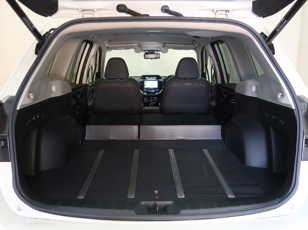 スバル フォレスター9枚目