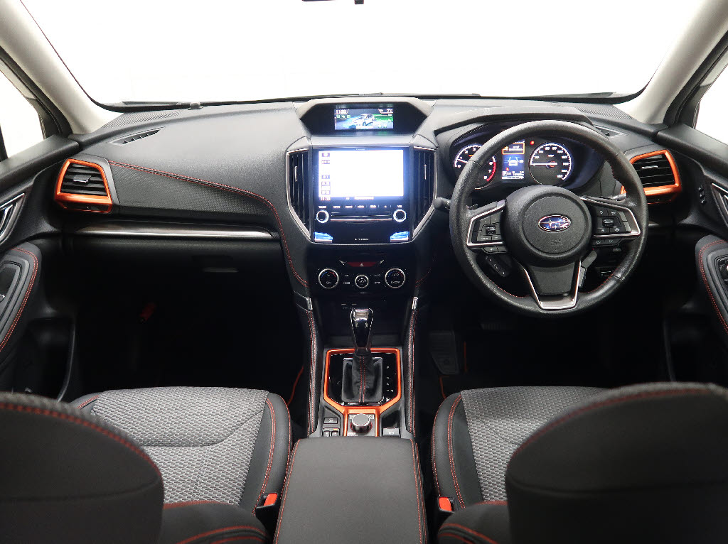 スバル フォレスター3枚目