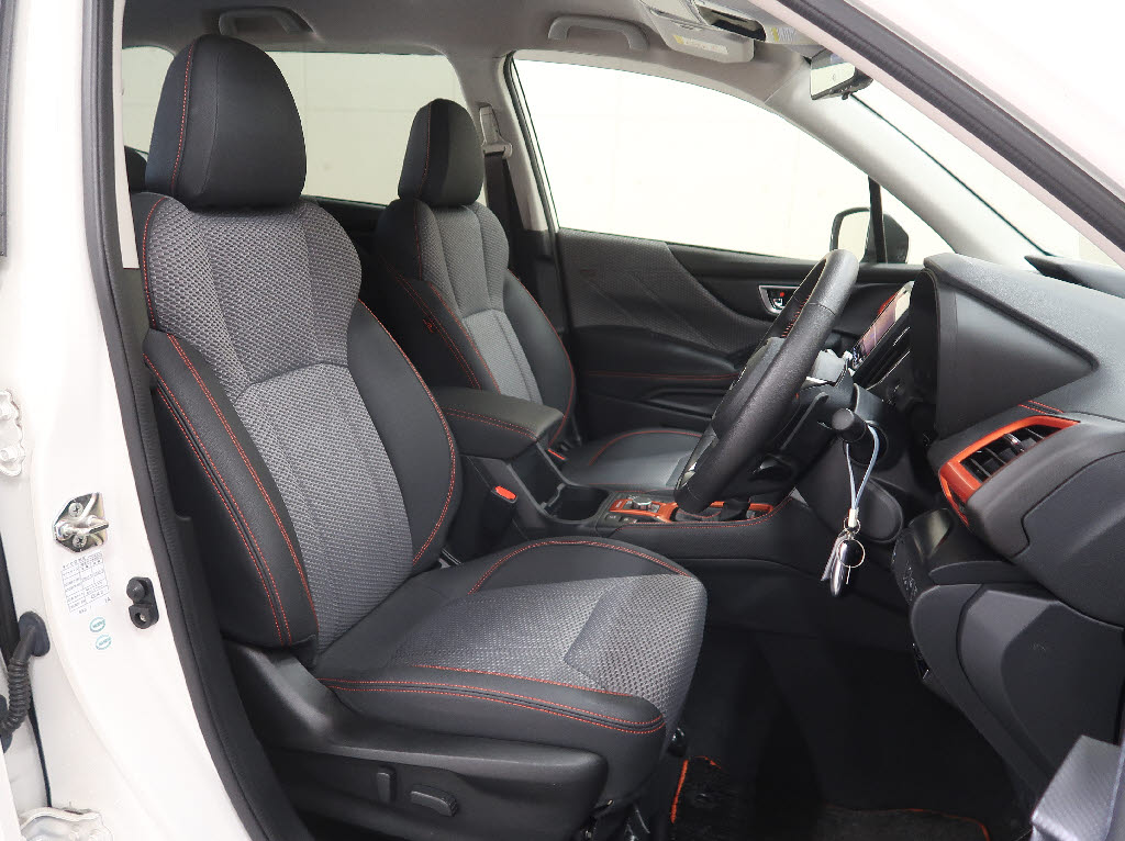 スバル フォレスター4枚目